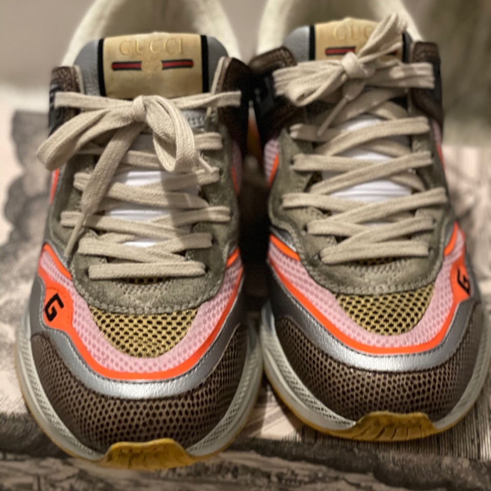 💯 Authentic Gucci Ultrapace Sneaker